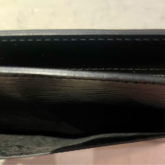 Authentic Louis Vuitton Vintage Epi Leather Pochette Homme Clutch - Picture 6 of 7